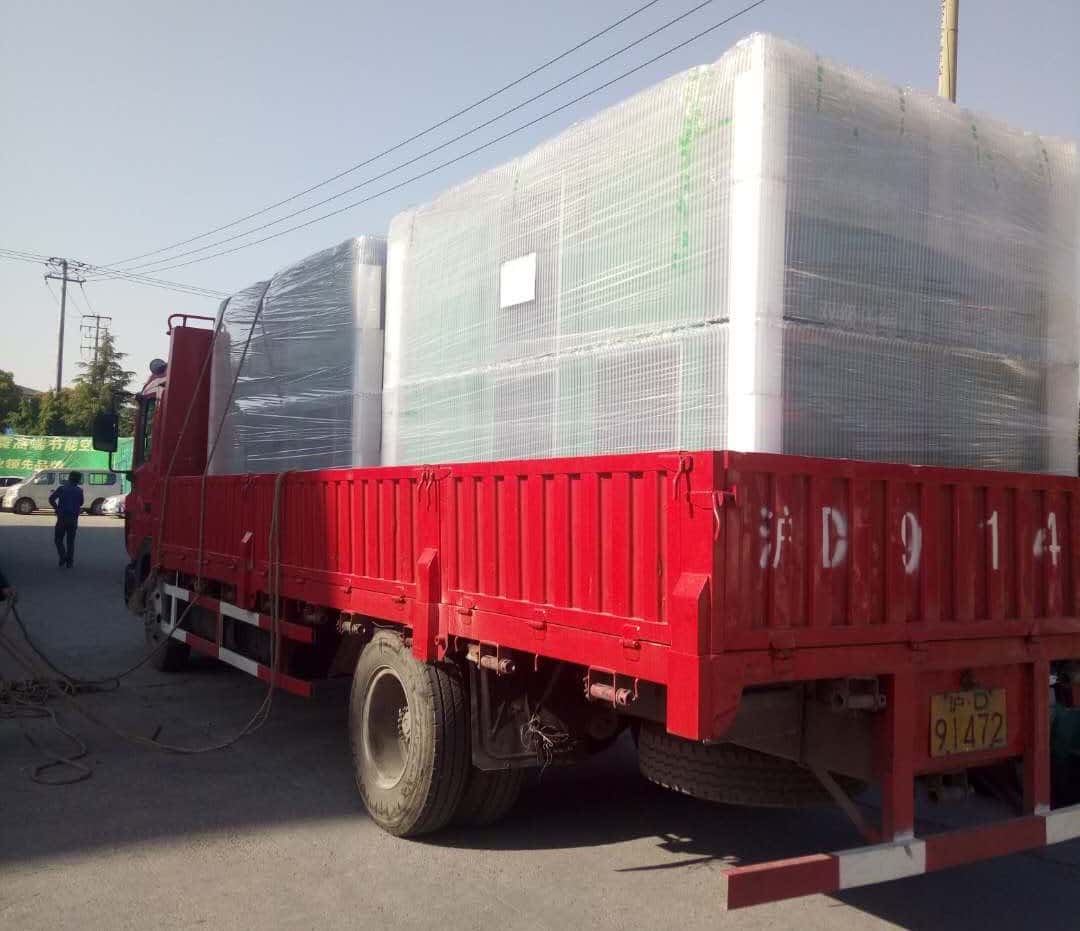 薩震節(jié)能空壓機出庫圖