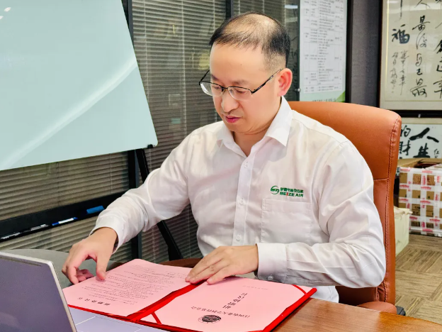 薩震節(jié)能空壓機